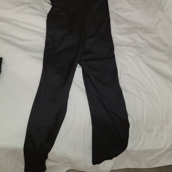 Abercrombie & Fitch Silk Black jumpsuit - Picture 3 of 3
